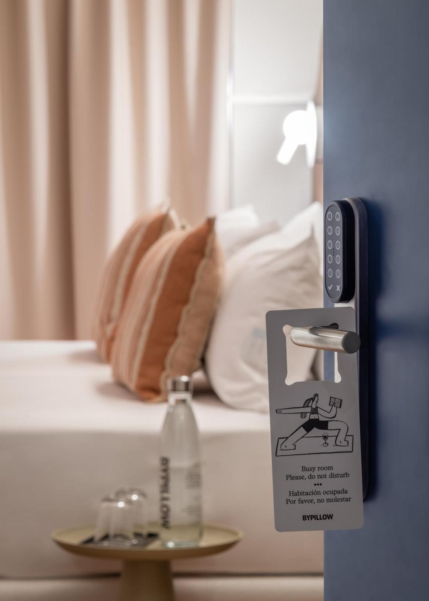 Bypillow Paseo Аликанте Екстериор снимка